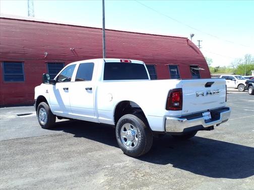 2025 RAM 2500 Tradesman Crew Cab 4x4 6'4' Box