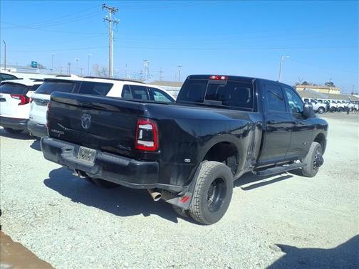 2023 RAM 3500 Laramie Crew Cab 4x4 8' Box