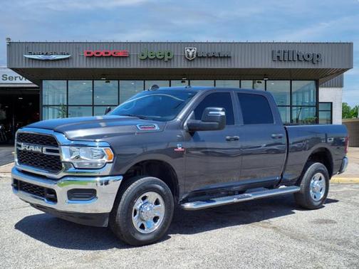 2024 RAM 2500 Tradesman Crew Cab 4x4 6'4' Box