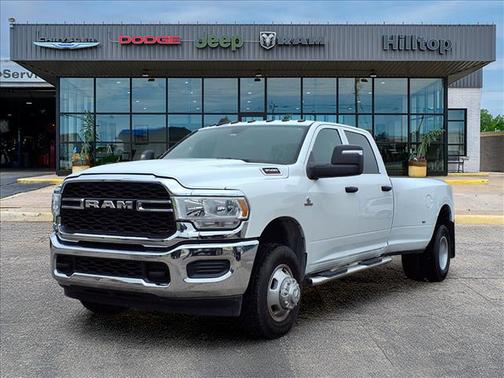 Bright White Clearcoat 2024 RAM 3500 Tradesman Crew Cab 4x4 8' Box