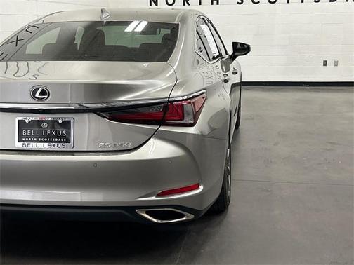 2021 Lexus ES 350 Base