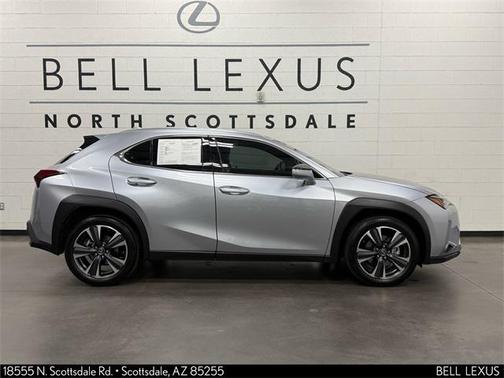 2025 Lexus UX 300h Base