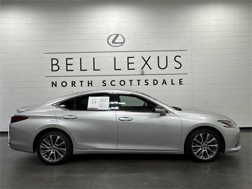 2019 Lexus ES 300h Base
