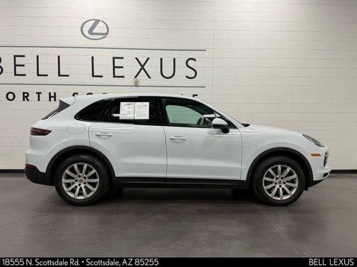 Carrara White Metallic 2021 Porsche Cayenne Cayenne