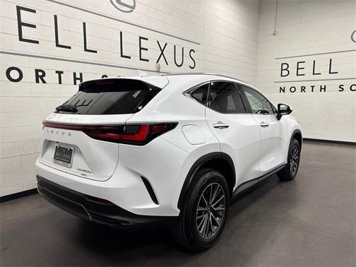 2026 Lexus NX 450h+ Luxury