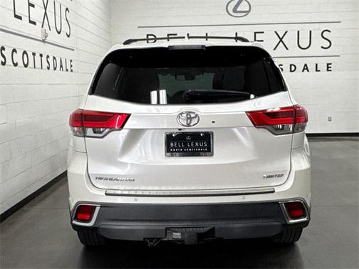 2017 Toyota Highlander Limited