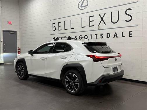2025 Lexus UX 300h Base