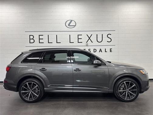 2021 Audi Q7 55 Premium Plus