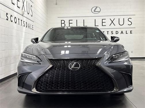 2024 Lexus ES 300h F SPORT Handling