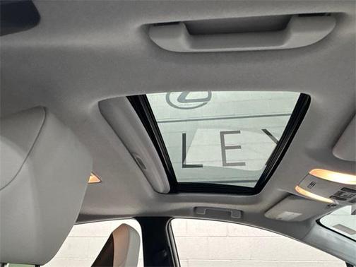 2016 Toyota Prius Four