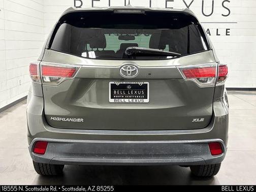 Jade Metallic 2016 Toyota Highlander XLE