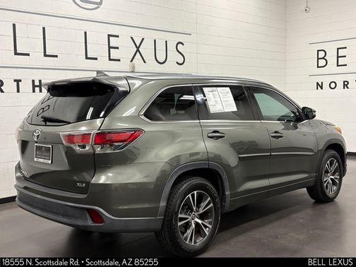 Jade Metallic 2016 Toyota Highlander XLE
