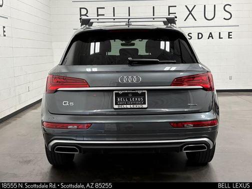 Daytona Gray Pearl Effect 2022 Audi Q5 45 S line Premium