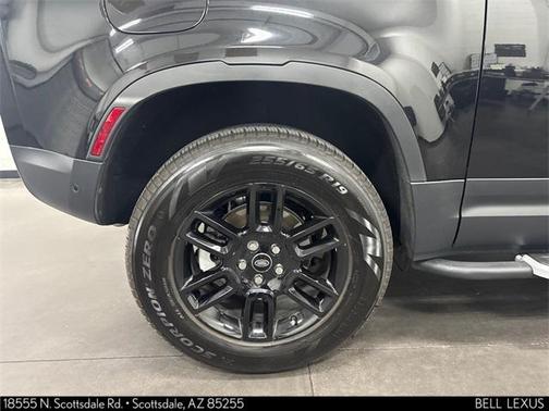 2022 Land Rover Defender 90 Standard