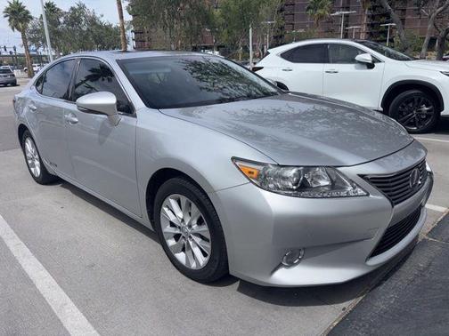 Silver Lining Metallic 2013 Lexus ES 300h Base