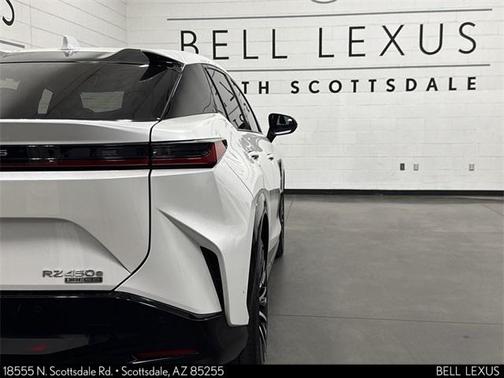 2023 Lexus RZ 450e Luxury