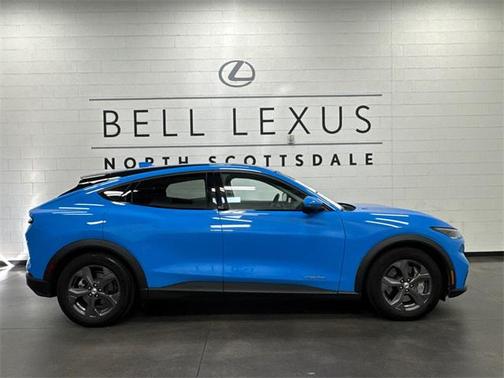 2022 Ford Mustang Mach-E Select