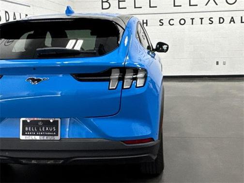 2022 Ford Mustang Mach-E Select