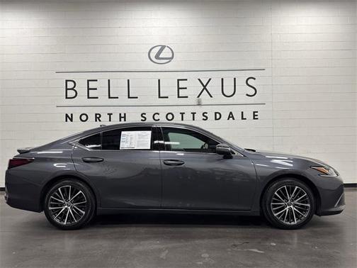 2023 Lexus ES 300h Base