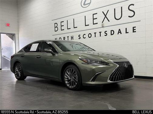 2024 Lexus ES 300h Luxury