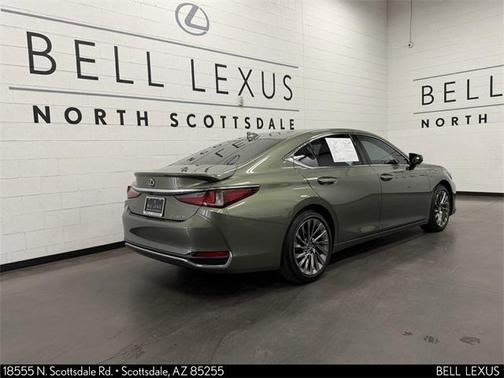 2024 Lexus ES 300h Luxury