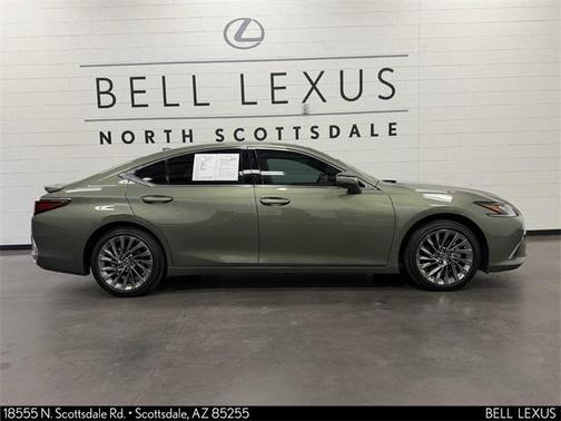 2024 Lexus ES 300h Luxury