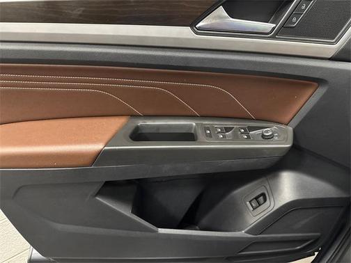 2022 Volkswagen Atlas 3.6L SE w/Technology