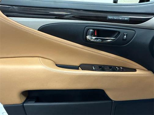 2015 Lexus LS 460 Base