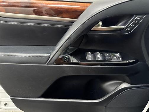 2017 Lexus LX 570 Base