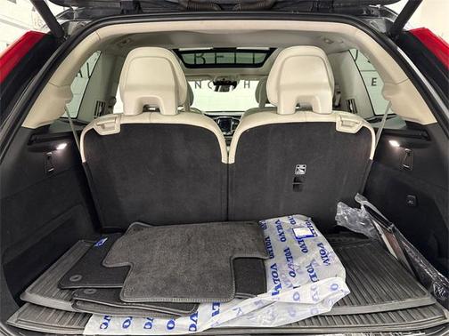 2021 Volvo XC90 T6 Inscription