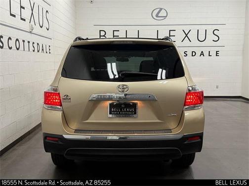 2013 Toyota Highlander SE