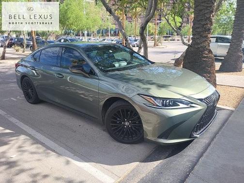 2023 Lexus ES 300h Base