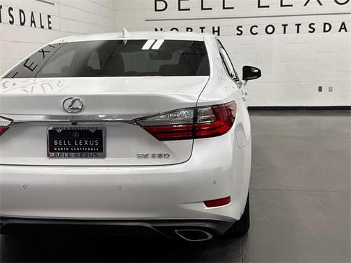 2018 Lexus ES 350 Base