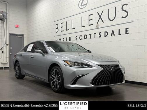 2025 Lexus ES 300h Base