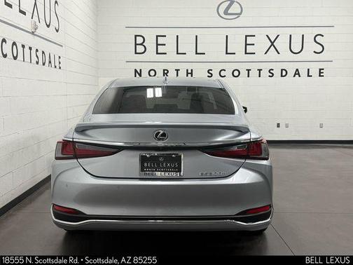 2025 Lexus ES 300h Base