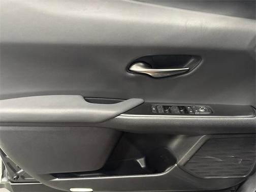 2025 Lexus UX 300h Base