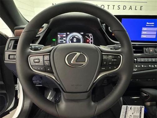 2025 Lexus ES 300h Base