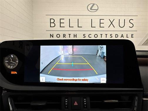 2025 Lexus ES 300h Base