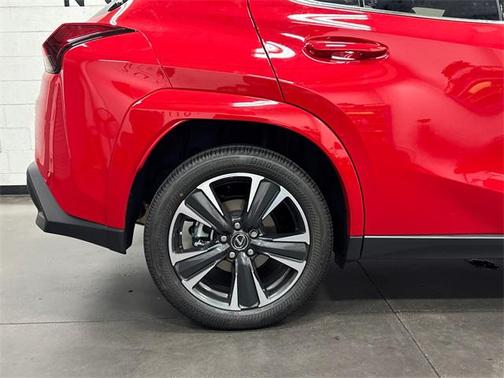 2025 Lexus UX 300h Premium