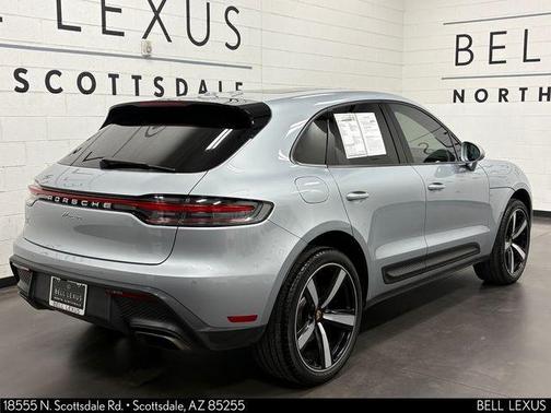 Dolomite Silver Metallic 2022 Porsche Macan Macan Sport Edition