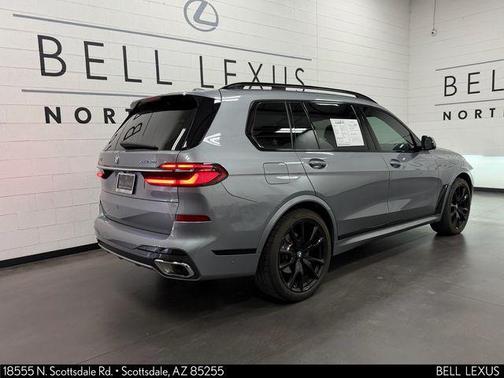 Gray Metallic 2024 BMW X7 xDrive40i