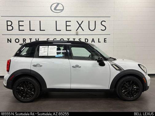 Light White 2016 MINI Countryman Cooper S
