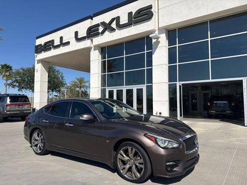 2016 INFINITI Q70 3.7