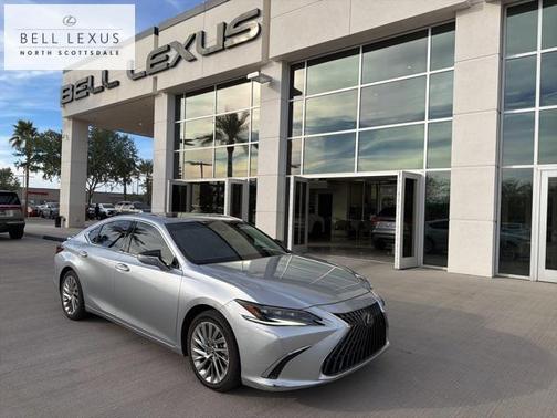 2023 Lexus ES 300h Luxury
