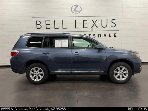 2012 Toyota Highlander SE
