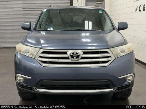 2012 Toyota Highlander SE