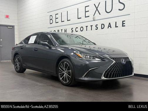 2022 Lexus ES 300h Base