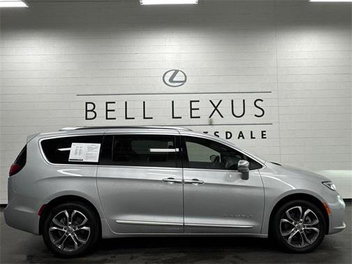 2022 Chrysler Pacifica L