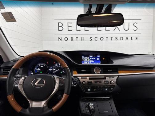 2015 Lexus ES 300h Base