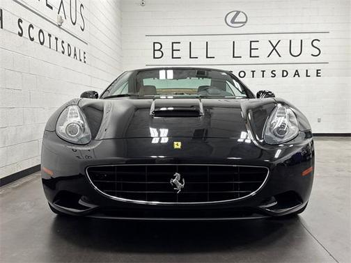 2010 Ferrari California Base